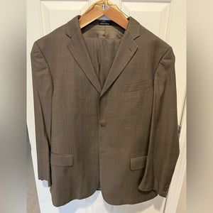 Men’s Claiborne brown suit.  48R pants 40/32.  Make offer!!
